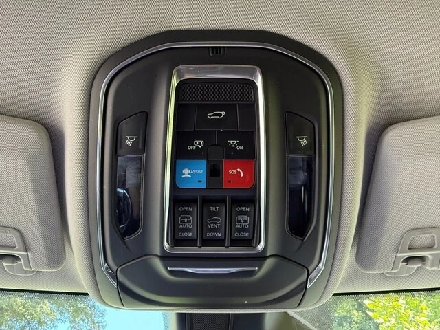 2023 Jeep WL Grand Cherokee - Image 31 of 31