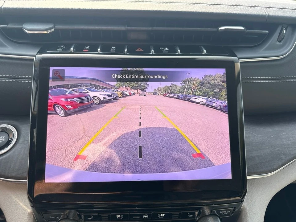 2023 Jeep WL Grand Cherokee - Image 23 of 31