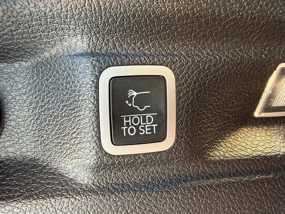 2023 Jeep WL Grand Cherokee - Image 21 of 21