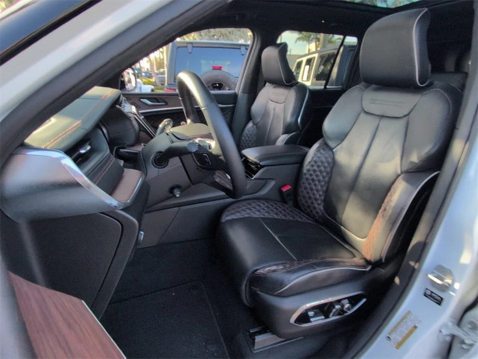 2023 Jeep WL Grand Cherokee - Image 4 of 12