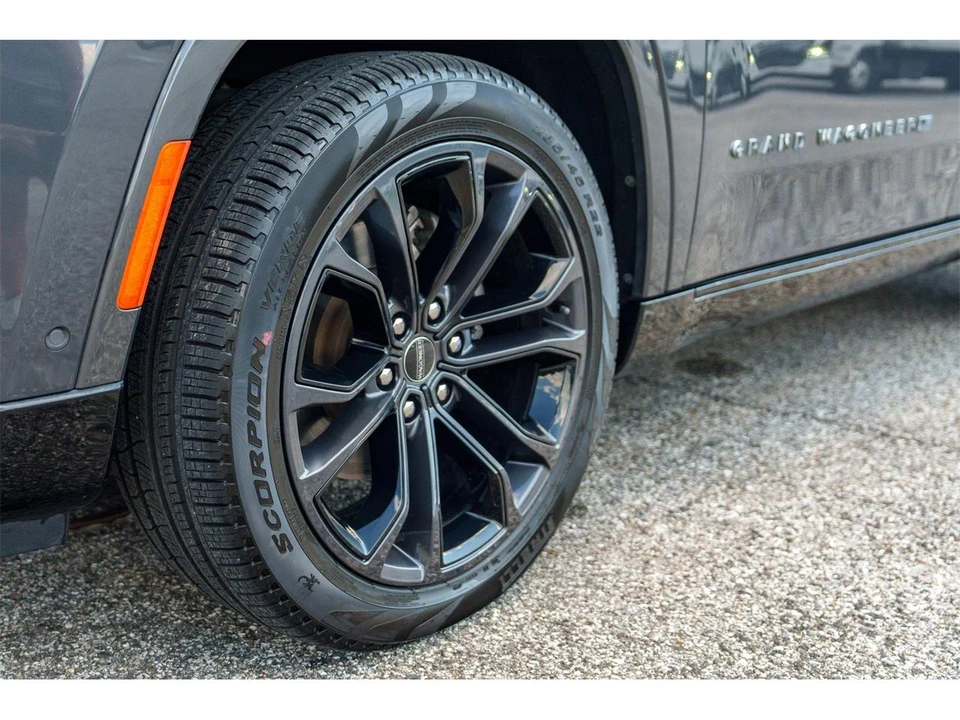 2023 Jeep WS Grand Wagoneer - Image 27 of 31
