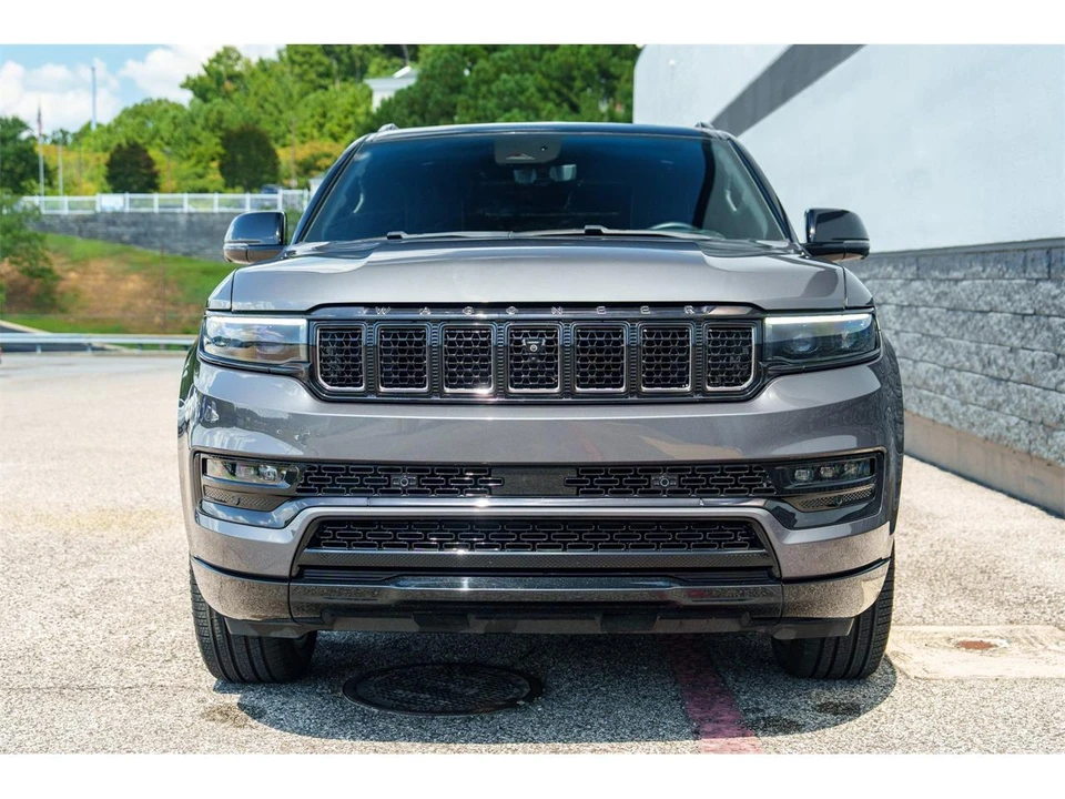 2023 Jeep WS Grand Wagoneer - Image 2 of 31