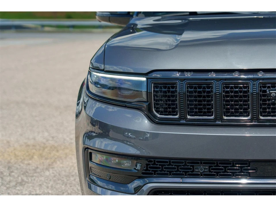 2023 Jeep WS Grand Wagoneer - Image 13 of 31