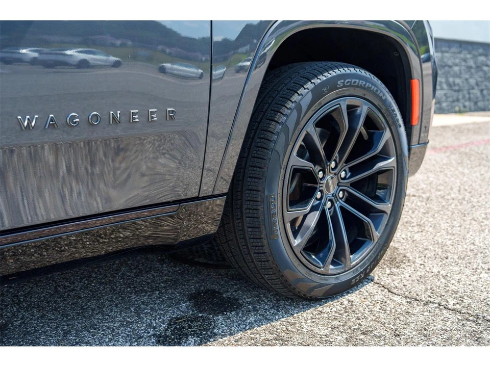2023 Jeep WS Grand Wagoneer - Image 18 of 31