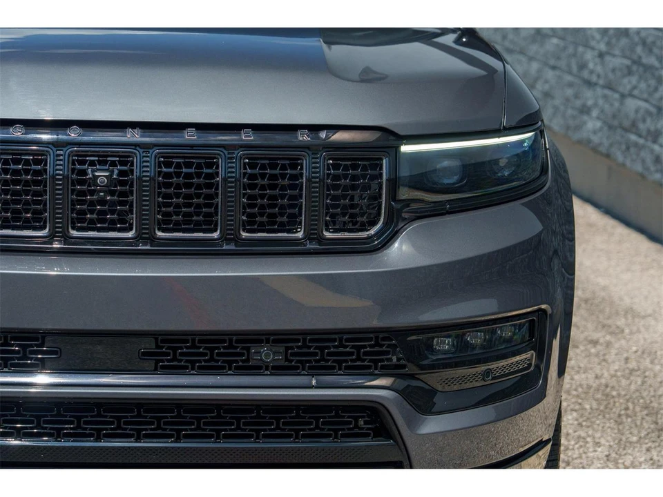 2023 Jeep WS Grand Wagoneer - Image 14 of 31
