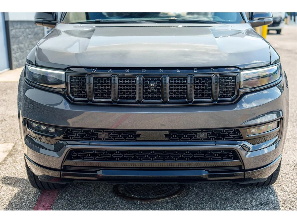 2023 Jeep WS Grand Wagoneer - Image 24 of 31
