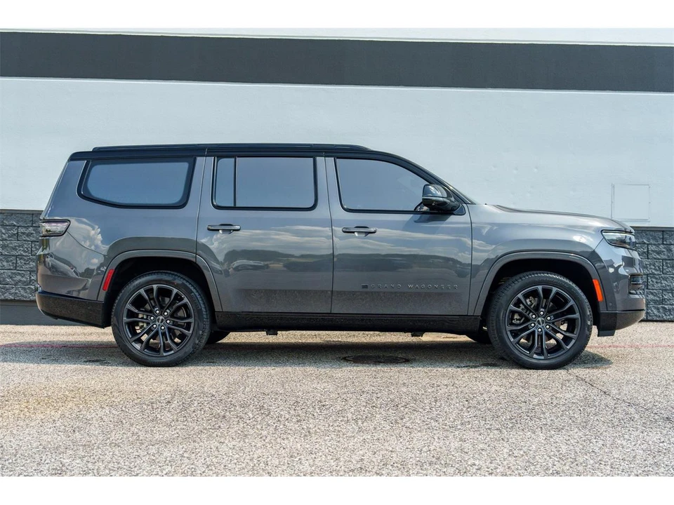 2023 Jeep WS Grand Wagoneer - Image 4 of 31