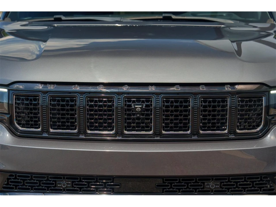 2023 Jeep WS Grand Wagoneer - Image 15 of 31