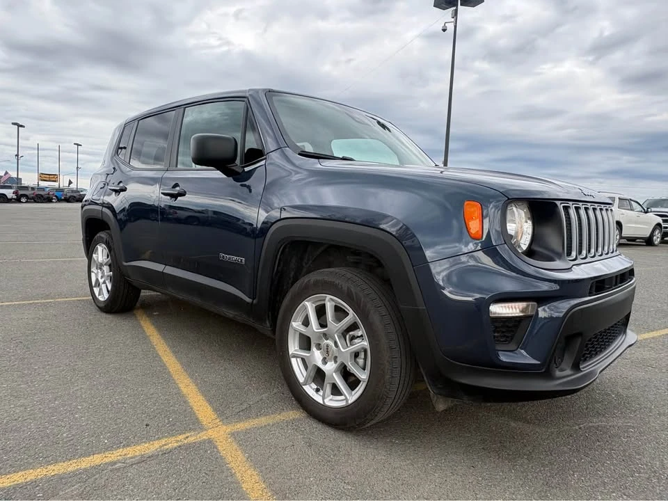 2023 Jeep Renegade - Image 5 of 13