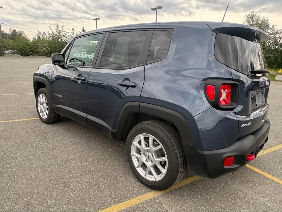 2023 Jeep Renegade - Image 12 of 13