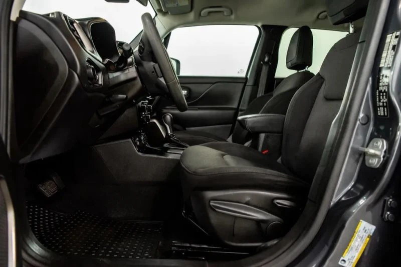 2023 Jeep Renegade - Image 7 of 12