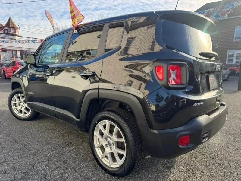 2023 Jeep Renegade - Image 3 of 12