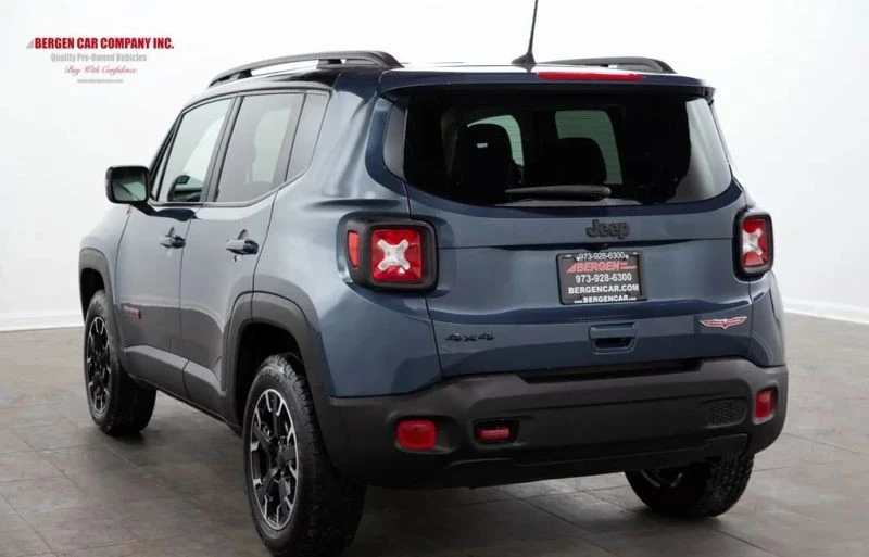 2023 Jeep Renegade - Image 10 of 12