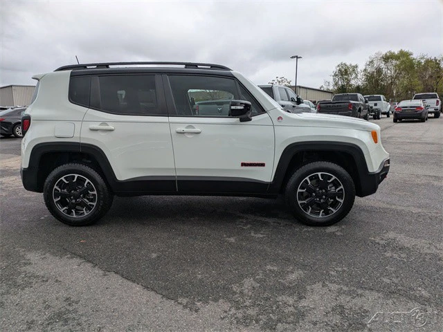 2023 Jeep Renegade - Image 3 of 12
