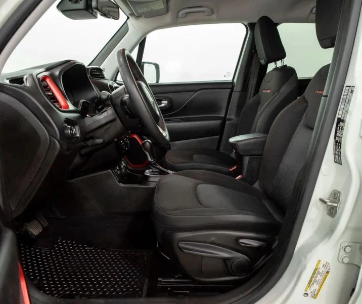 2023 Jeep Renegade - Image 9 of 12