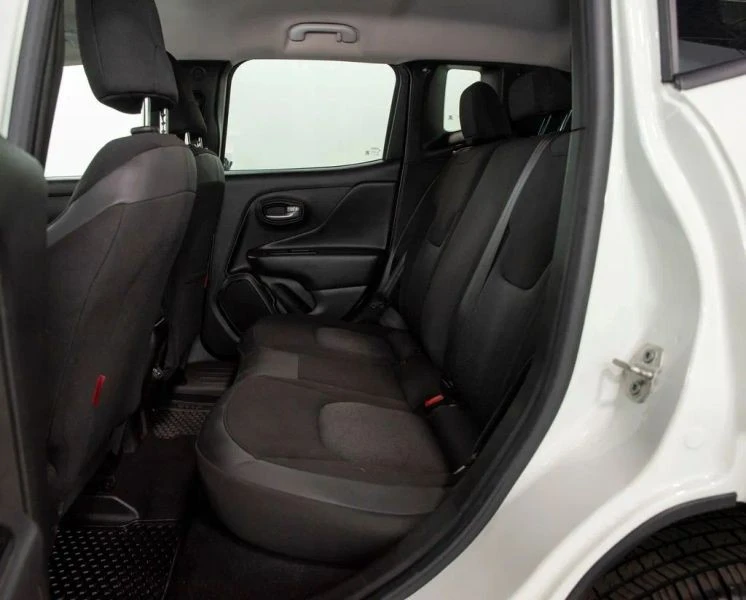 2023 Jeep Renegade - Image 11 of 12