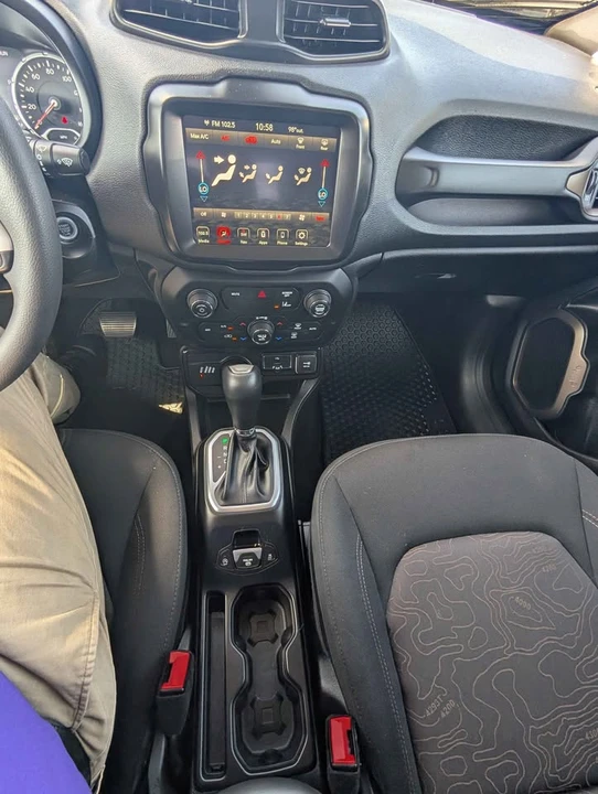 2023 Jeep Renegade - Image 11 of 12
