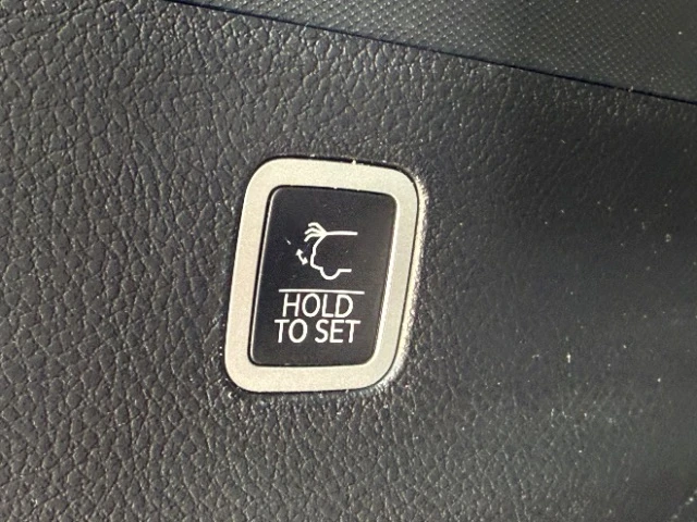 2023 Jeep WS Wagoneer - Image 15 of 20