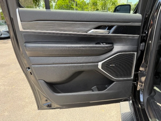 2023 Jeep WS Wagoneer - Image 18 of 20
