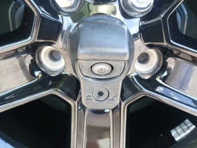 2023 Jeep JL Wrangler - Image 7 of 17