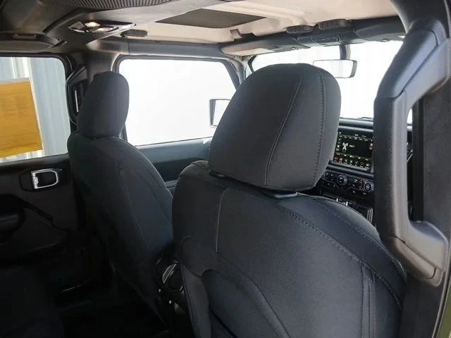 2023 Jeep JL Wrangler - Image 16 of 17