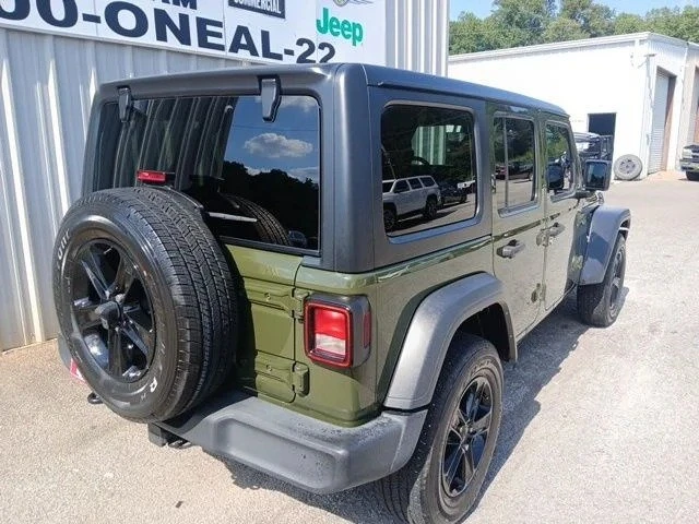 2023 Jeep JL Wrangler - Image 4 of 17
