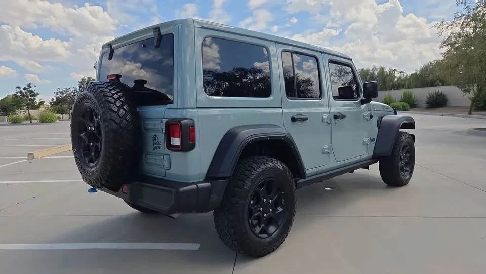 2023 Jeep JL Wrangler - Image 7 of 20