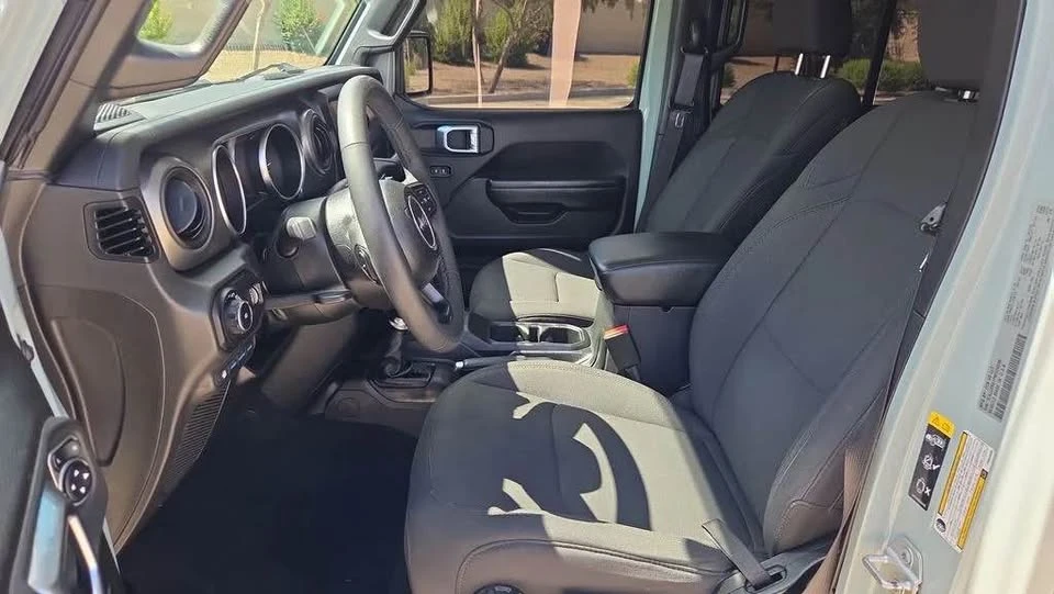 2023 Jeep JL Wrangler - Image 13 of 20