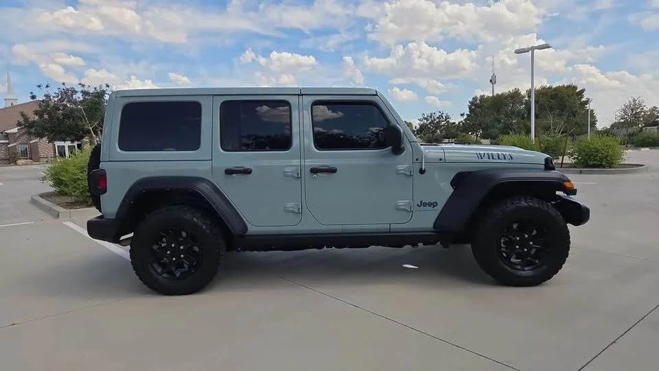 2023 Jeep JL Wrangler - Image 8 of 20