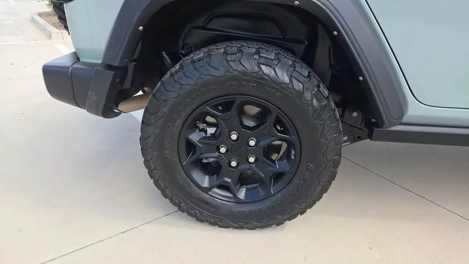 2023 Jeep JL Wrangler - Image 9 of 20