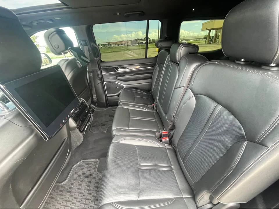 2023 Jeep WS Wagoneer - Image 9 of 19