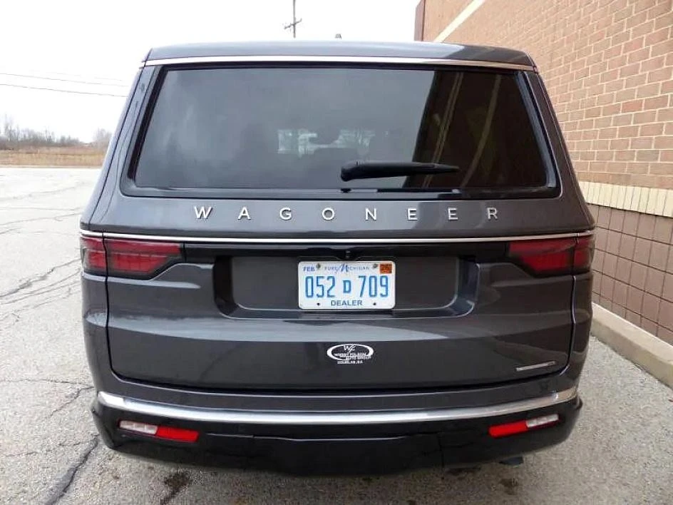 2023 Jeep WS Wagoneer - Image 8 of 31