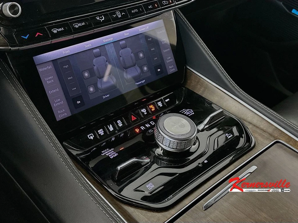 2023 Jeep WS Wagoneer - Image 16 of 24