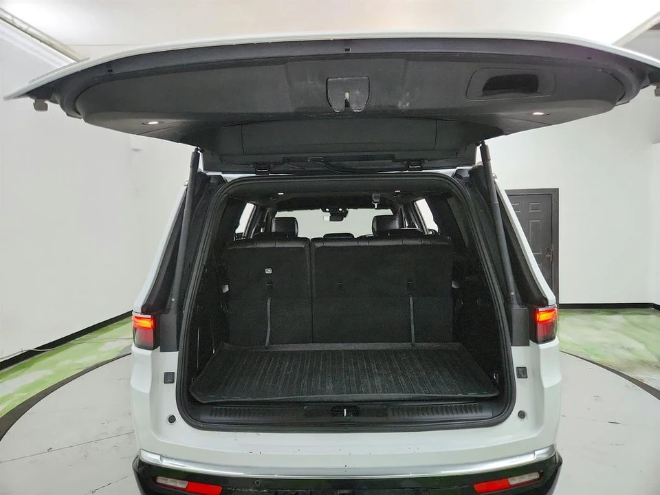 2023 Jeep WS Wagoneer - Image 31 of 31