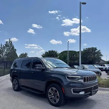 2023 Jeep Wagoneer Base