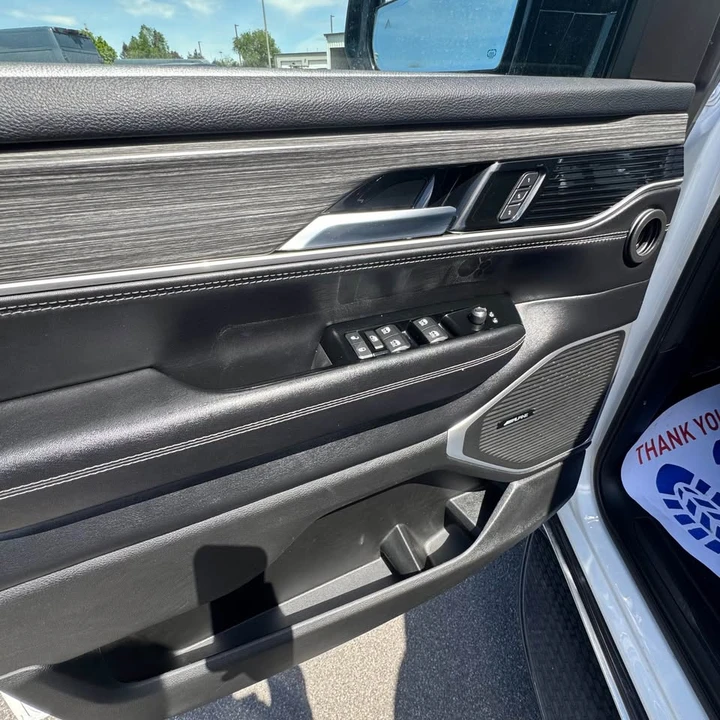 2023 Jeep WS Wagoneer - Image 11 of 18