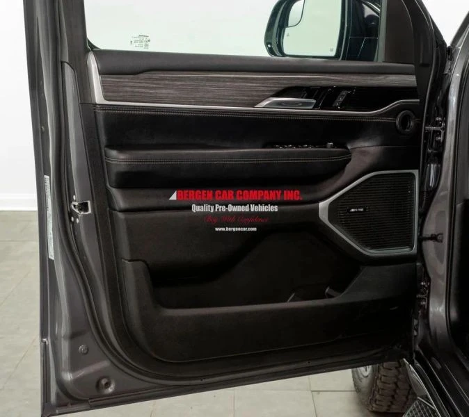 2023 Jeep WS Wagoneer - Image 8 of 12