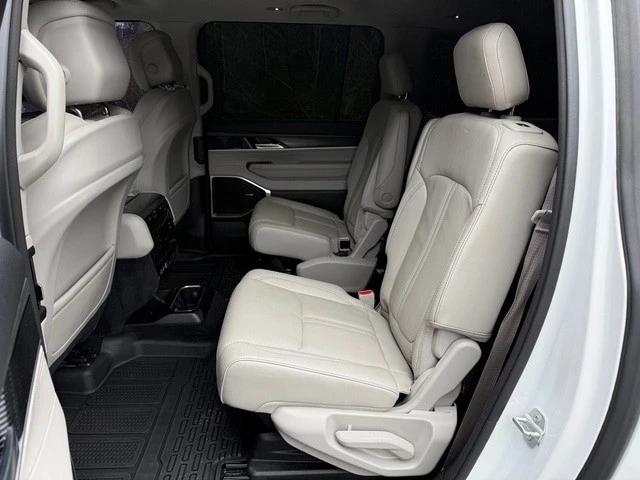 2023 Jeep WS Wagoneer - Image 17 of 21
