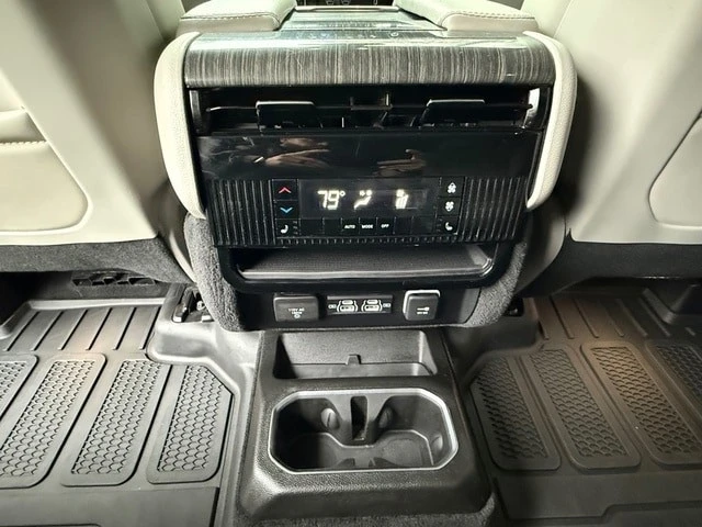 2023 Jeep WS Wagoneer - Image 19 of 21