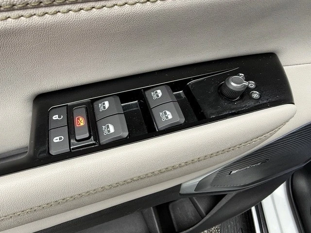 2023 Jeep WS Wagoneer - Image 13 of 21