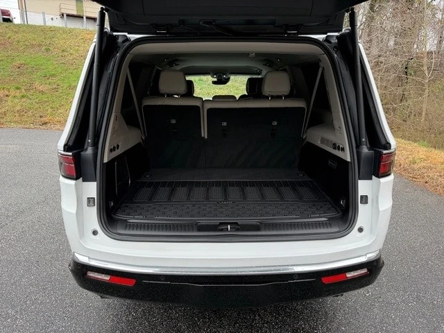 2023 Jeep WS Wagoneer - Image 20 of 21