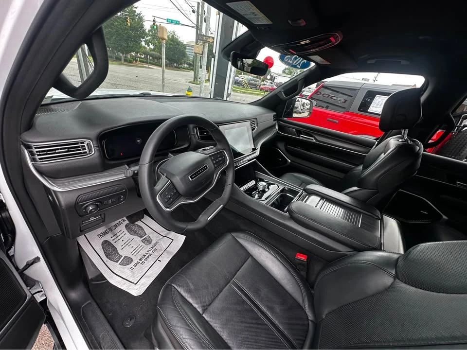 2023 Jeep WS Wagoneer - Image 11 of 12