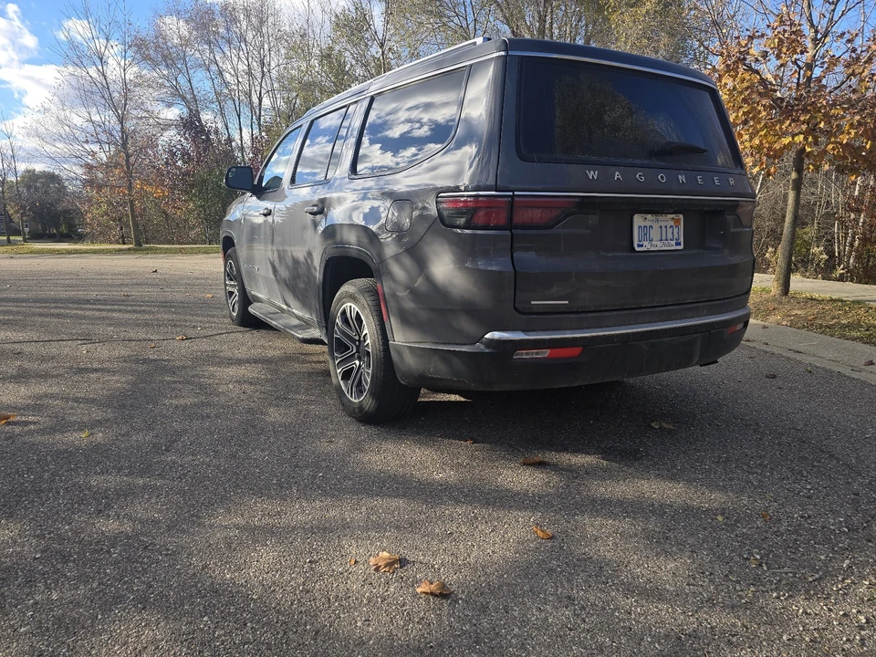2023 Jeep WS Wagoneer - Image 3 of 10