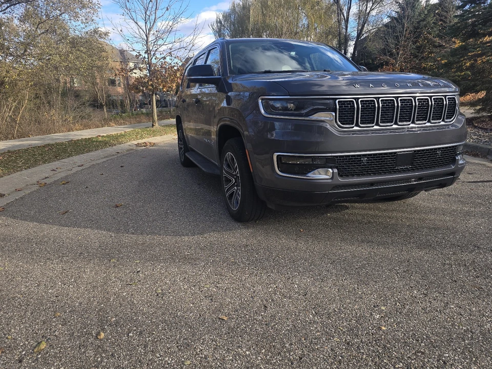 2023 Jeep WS Wagoneer - Image 2 of 10