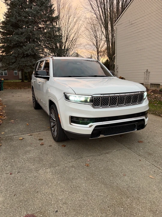 2023 Jeep WS Wagoneer - Image 2 of 10