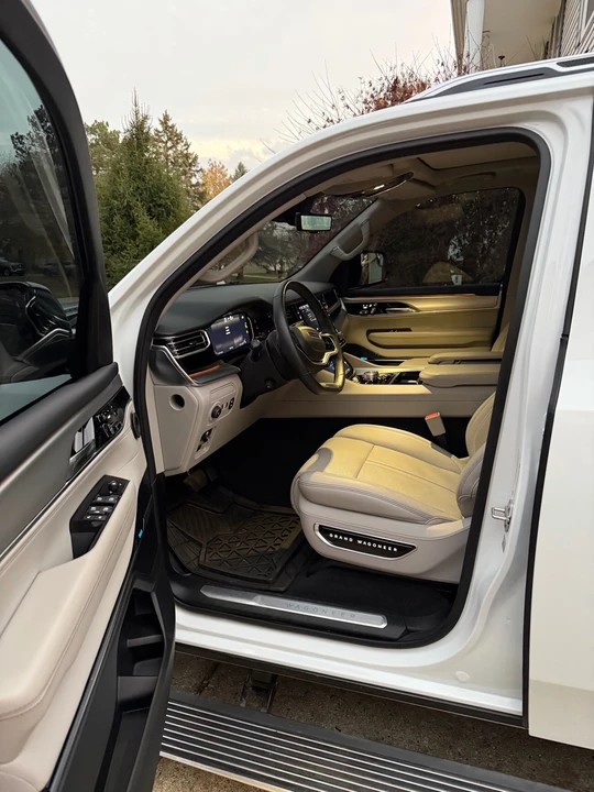 2023 Jeep WS Wagoneer - Image 7 of 10