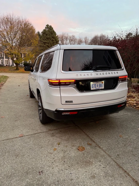 2023 Jeep WS Wagoneer - Image 4 of 10