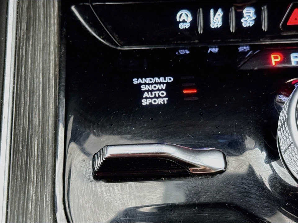 2023 Jeep WS Wagoneer - Image 22 of 31
