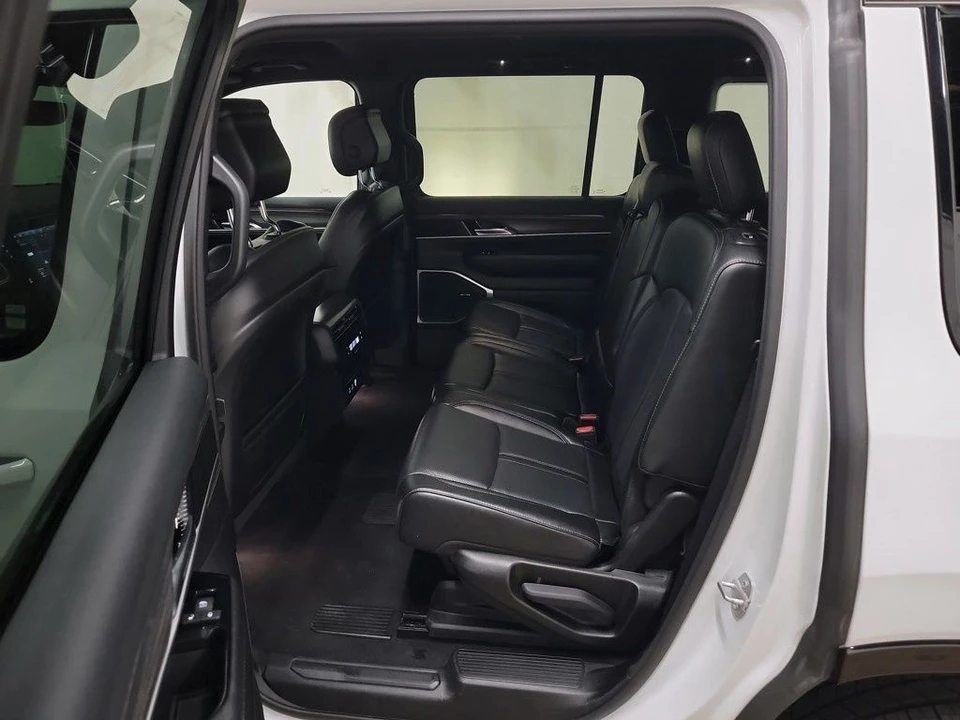 2023 Jeep WS Wagoneer - Image 11 of 12