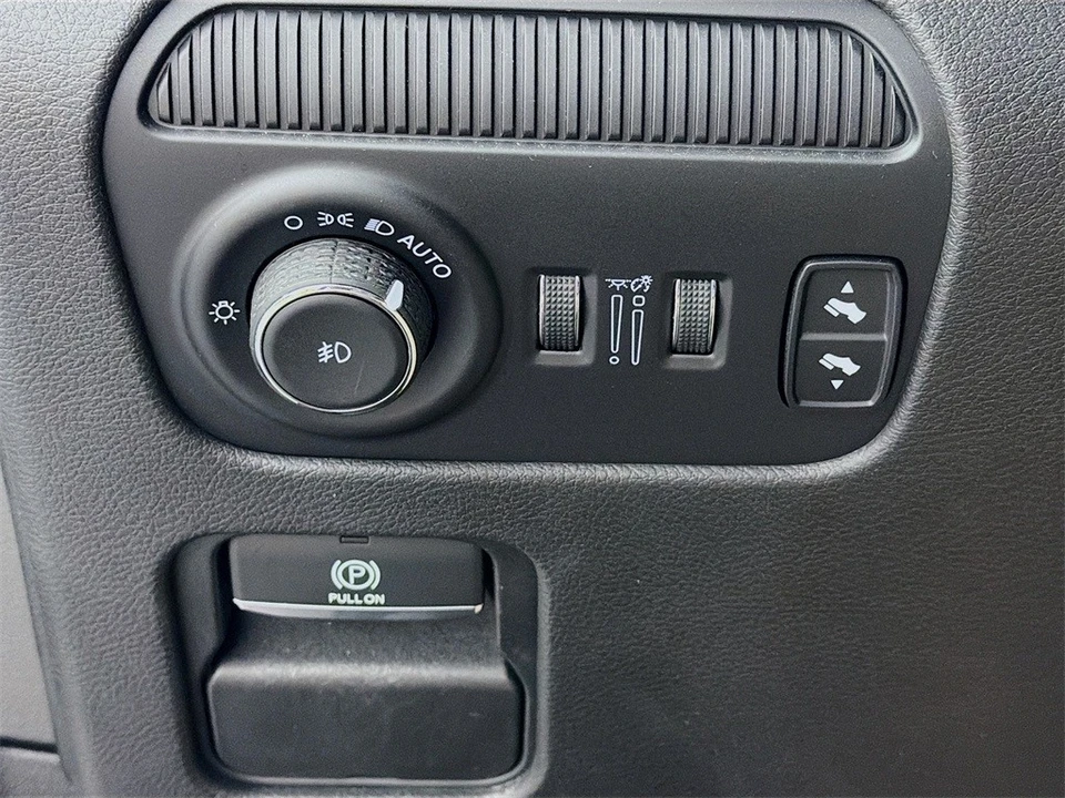 2023 Jeep WS Wagoneer - Image 11 of 12